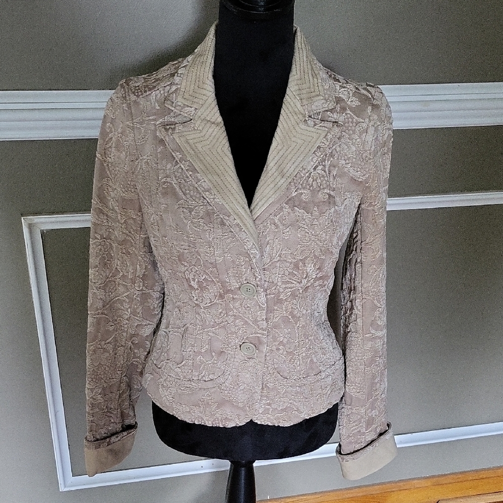 DKNY Elegant Beige Women's Jacket Size Small